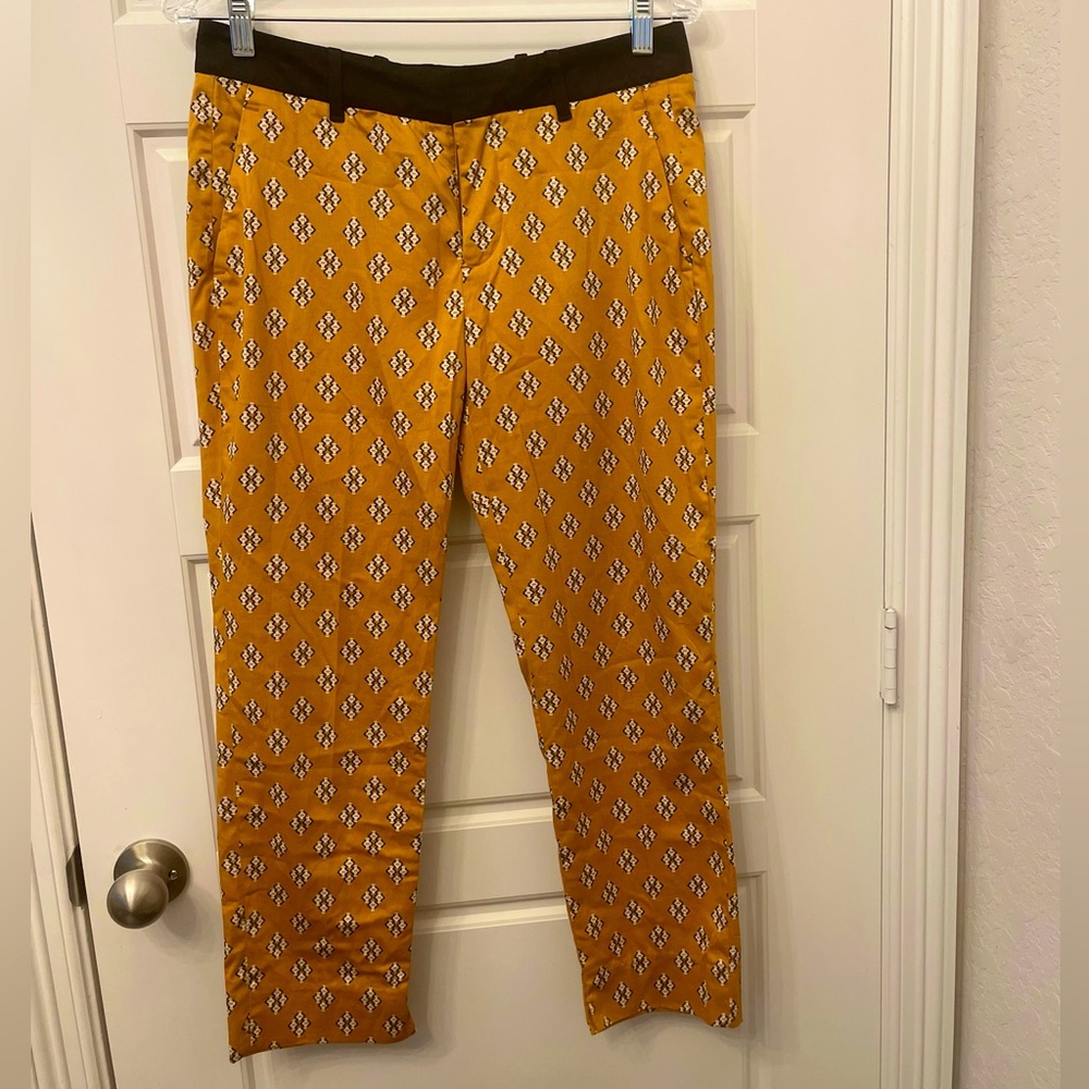 Zara Woman Merry-Gold Printed Pants Size: Small Preloved